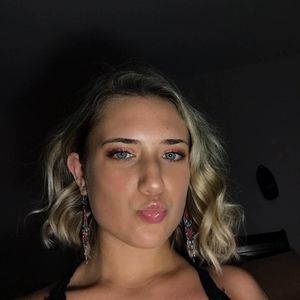 Meet your Posher, Kelli